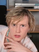shaved actorz hot hug hottest otb gagging